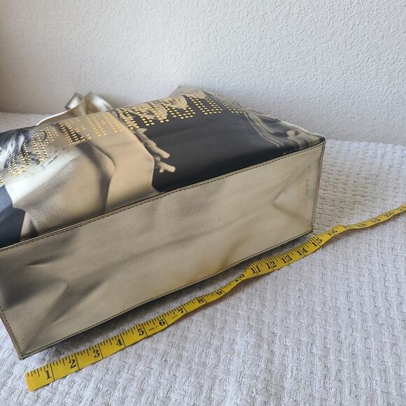Victoria's Secret Stylish Black and Gold Tote Bag - Picture 5 of 11